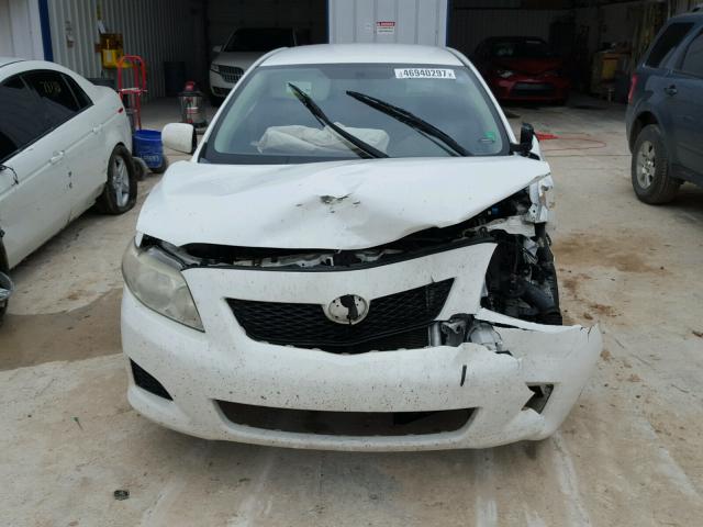 JTDBL40E099052286 - 2009 TOYOTA COROLLA BA WHITE photo 9