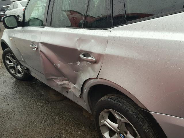 WBXPC9C40AWJ33352 - 2010 BMW X3 XDRIVE3 Srebrny zdjęcie 9