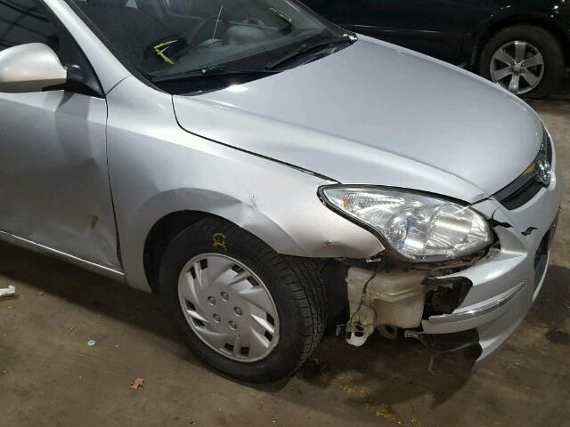 KMHDB8AE0AU052948 - 2010 HYUNDAI ELANTRA TO SILVER photo 9