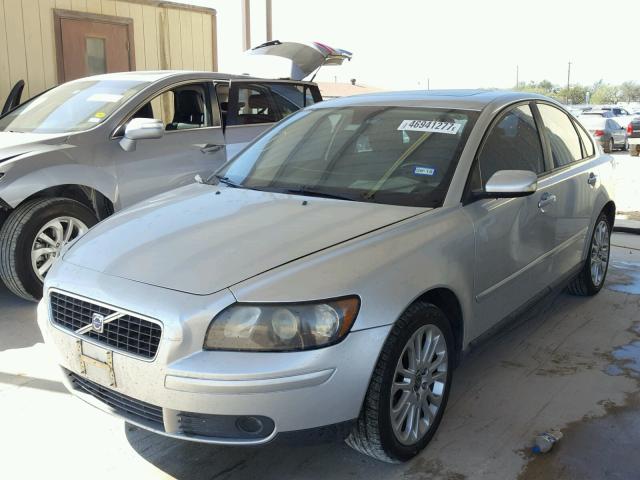 YV1MS382662155100 - 2006 VOLVO S40 2.4I SILVER photo 2