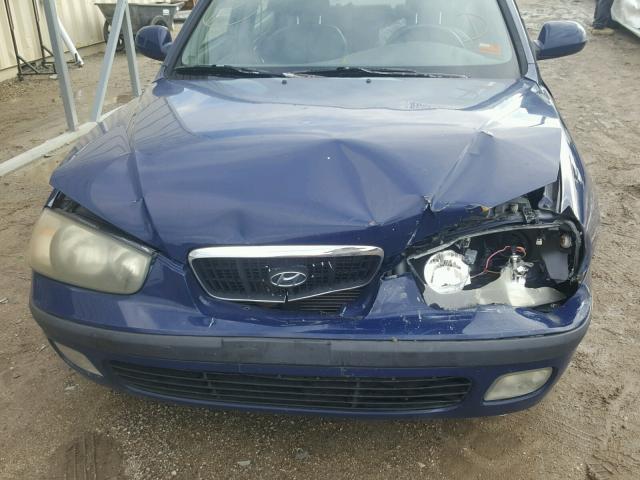 KMHDN55D72U058738 - 2002 HYUNDAI ELANTRA GL BLUE photo 9