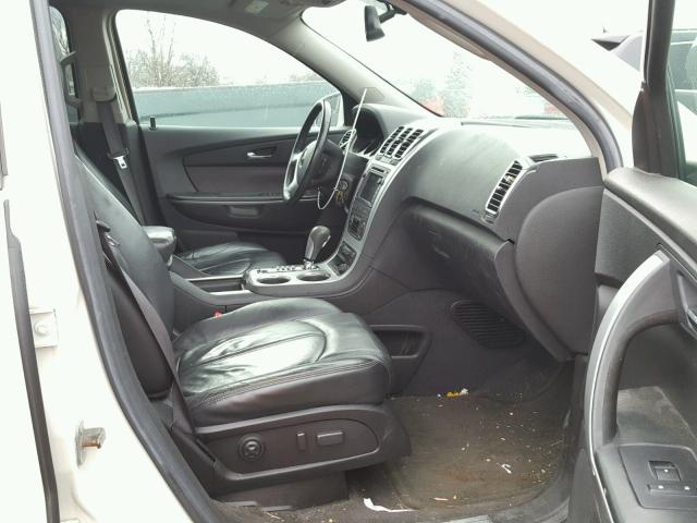 1GKEV33728J305740 - 2008 GMC ACADIA SLT თეთრი ფოტო 5