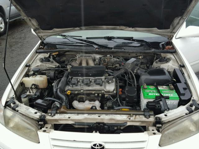 JT2BF28KXX0172127 - 1999 TOYOTA CAMRY LE WHITE photo 7