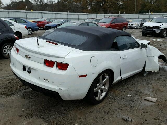 2G1FB3DD6B9203088 - 2011 CHEVROLET CAMARO LT WHITE photo 4