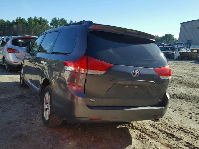 5TDKK3DC7BS162152 - 2011 TOYOTA SIENNA LE GRAY photo 3