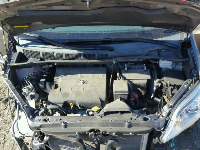 5TDKK3DC7BS162152 - 2011 TOYOTA SIENNA LE GRAY photo 7