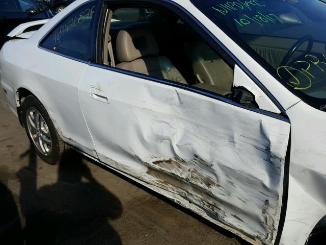 1HGCG22561A008923 - 2001 HONDA ACCORD EX WHITE photo 9