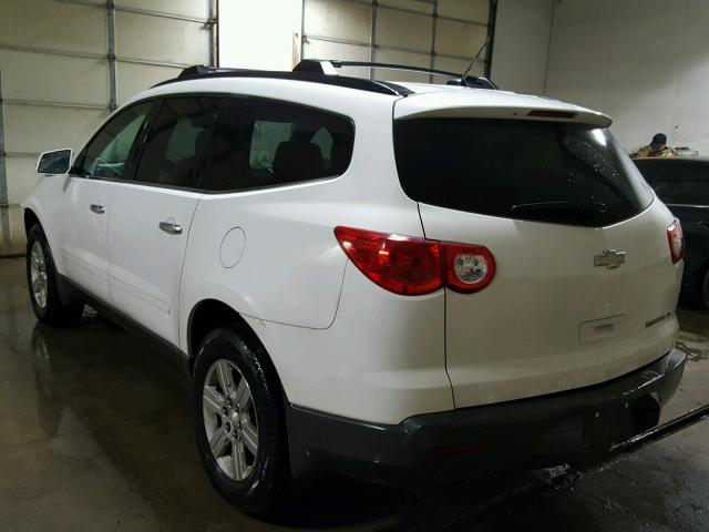 1GNKRGED1BJ301819 - 2011 CHEVROLET TRAVERSE L WHITE photo 3