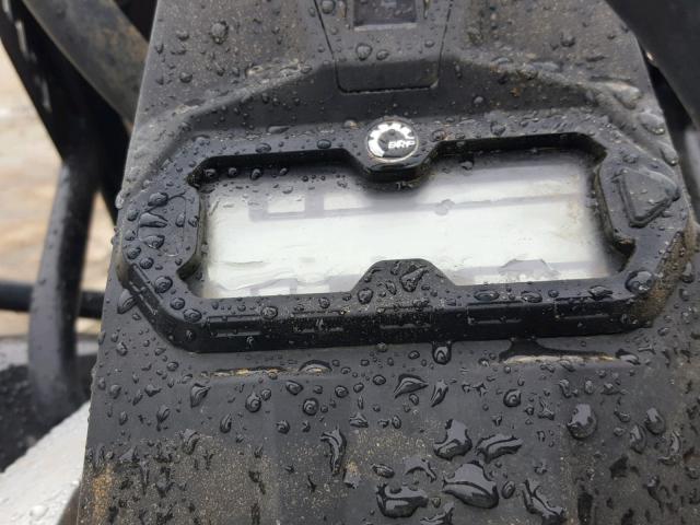 3JBMWAX25HJ000621 - 2017 CAN-AM RENEGADE X 黑色 照片 8