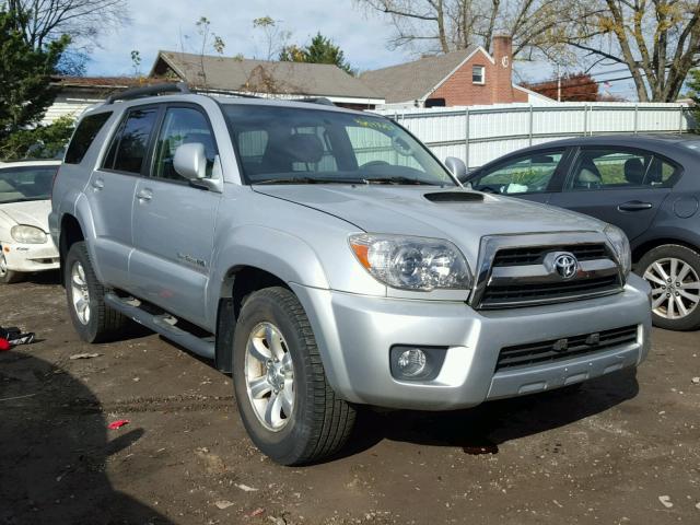 JTEBU14R560089791 - 2006 TOYOTA 4RUNNER SR SILVER photo 1