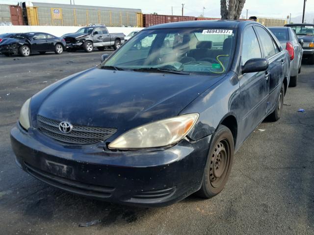 4T1BE32K42U067654 - 2002 TOYOTA CAMRY LE შავი ფოტო 2