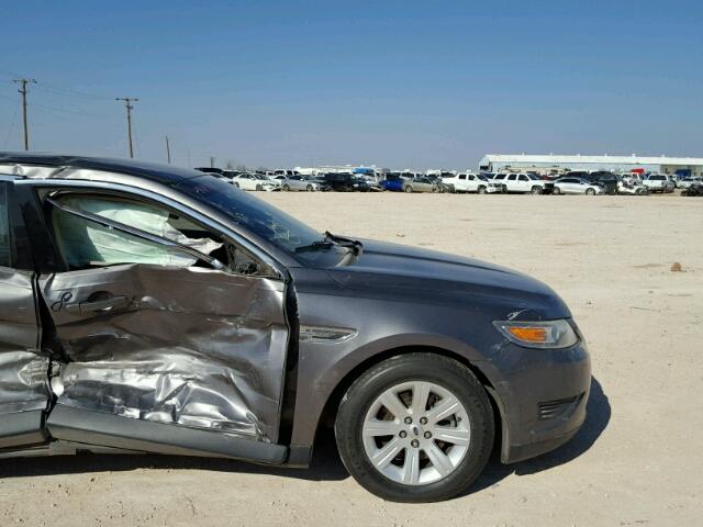 1FAHP2DW8BG181213 - 2011 FORD TAURUS SE CHARCOAL photo 5