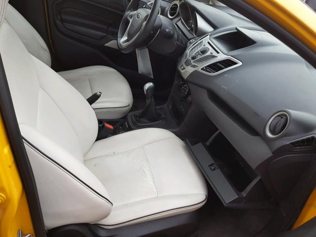 3FADP4CJXBM100606 - 2011 FORD FIESTA SEL YELLOW photo 5