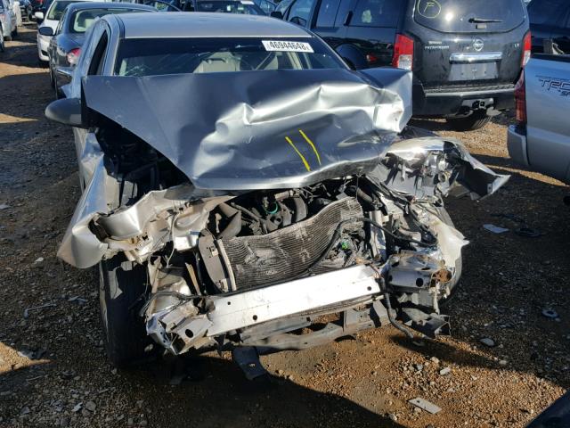 1G1ZS58FX8F130425 - 2008 CHEVROLET MALIBU LS Gümüş foto 9