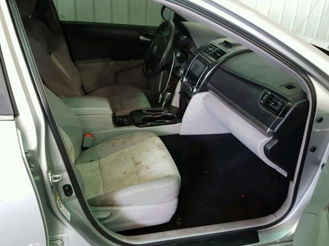 4T1BF1FK9DU235318 - 2013 TOYOTA CAMRY L SILVER photo 5