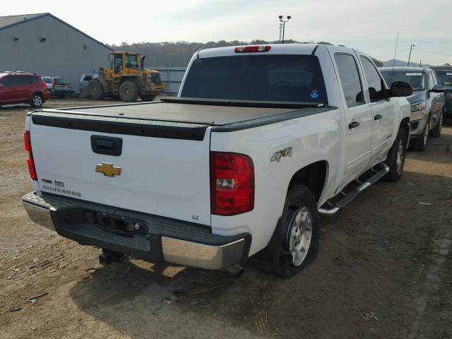 1GCPKSE34BF138552 - 2011 CHEVROLET SILVERADO WHITE photo 4