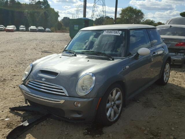 WMWRE33546TL20864 - 2006 MINI COOPER S GRAY photo 2