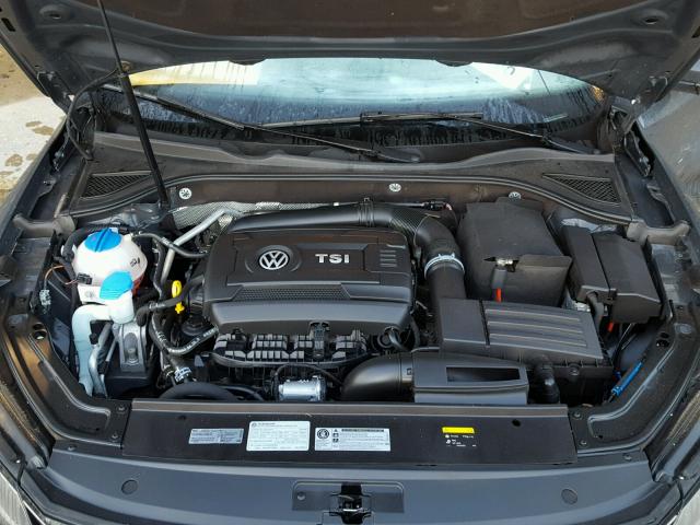 1VWDT7A32HC035169 - 2017 VOLKSWAGEN PASSAT R-L 灰色 照片 7