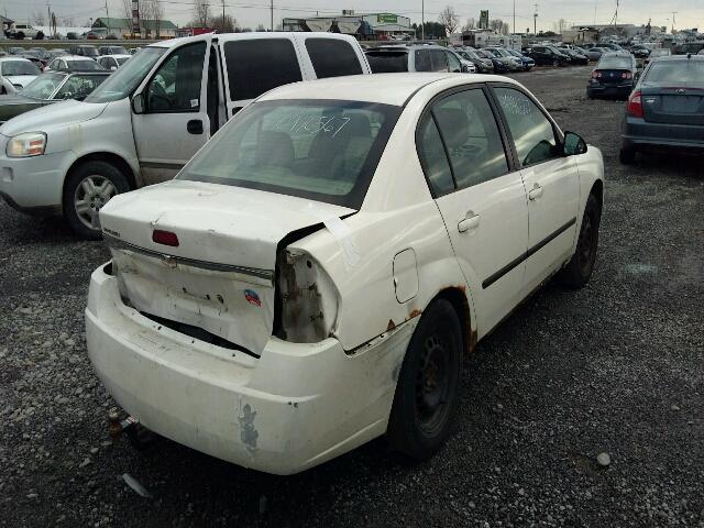 1G1ZS52F85F244489 - 2005 CHEVROLET MALIBU WHITE photo 4