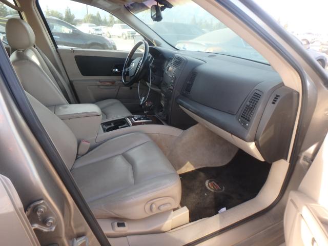 1GYEE637840143104 - 2004 CADILLAC SRX GOLD photo 5