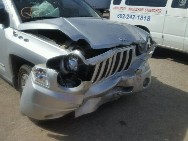 1J4NT4FB9AD601795 - 2010 JEEP COMPASS SP SILVER photo 9