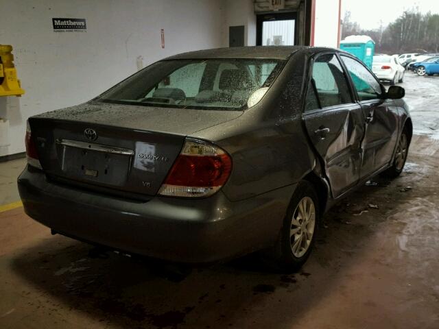 4T1BF32K16U635815 - 2006 TOYOTA CAMRY LE GRAY photo 4