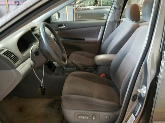 4T1BF32K16U635815 - 2006 TOYOTA CAMRY LE 灰色 照片 5