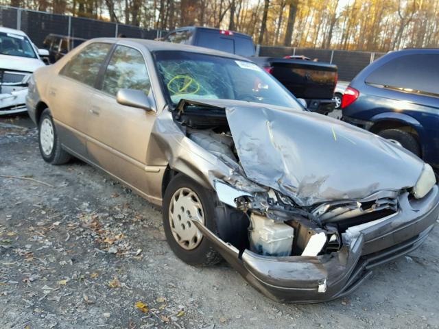 4T1BG22K7VU066197 - 1997 TOYOTA CAMRY CE GRAY photo 1