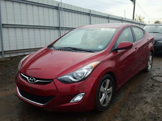 5NPDH4AE3DH304301 - 2013 HYUNDAI ELANTRA GL RED photo 2