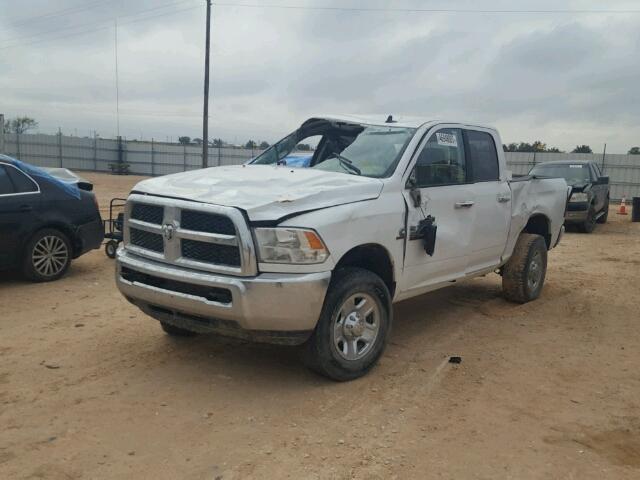 3C6UR5DL8GG330135 - 2016 RAM 2500 SLT WHITE photo 2