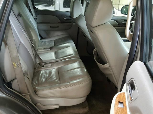 1GKFK13047J126196 - 2007 GMC YUKON GRAY photo 6