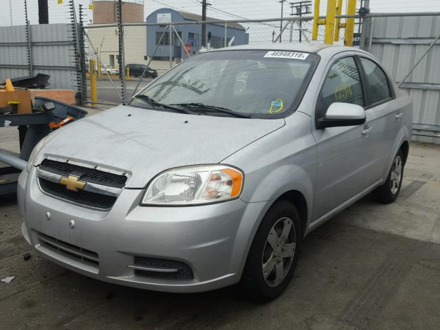 KL1TD5DEXAB110801 - 2010 CHEVROLET AVEO LS SILVER photo 2