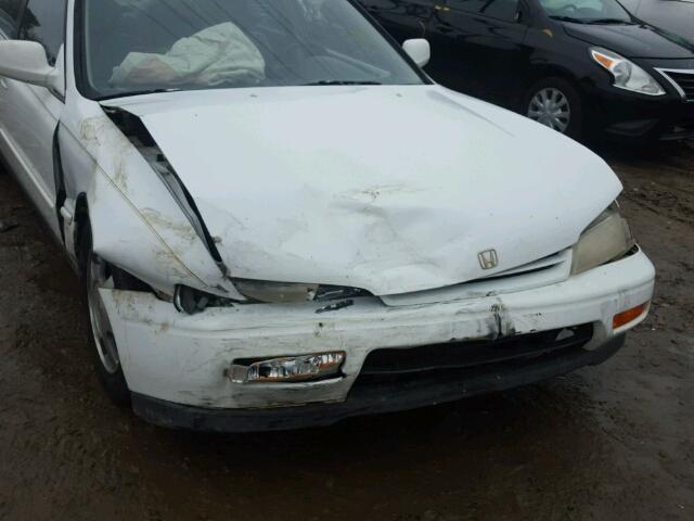 1HGCD5665SA134107 - 1995 HONDA ACCORD EX WHITE photo 9