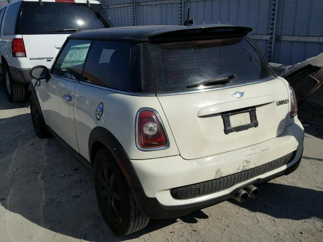 WMWMF73518TT88282 - 2008 MINI COOPER S WHITE photo 3