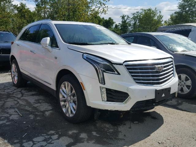 1GYKNFRS1HZ258952 - 2017 CADILLAC XT5 PLATIN WHITE photo 1