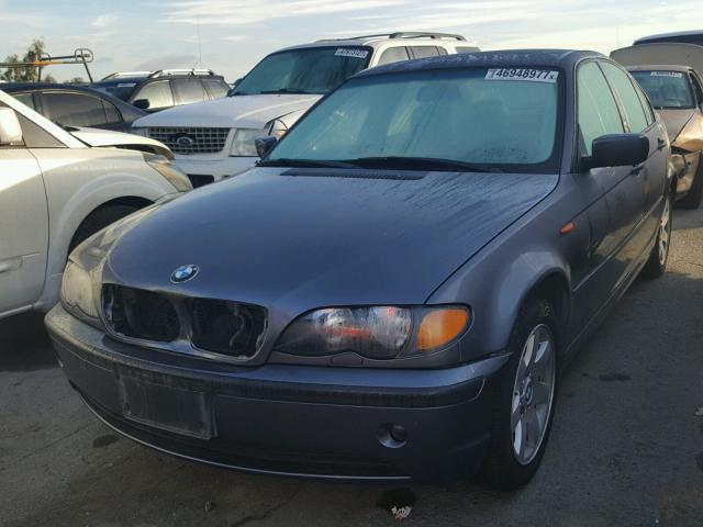 WBAEV33472KL77310 - 2002 BMW 325 I GRAY photo 2