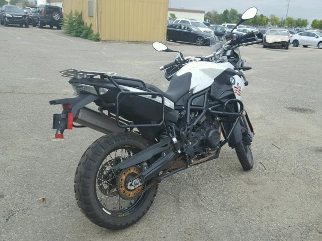 WB10B1203DZL05035 - 2013 BMW F800 GS WHITE photo 4