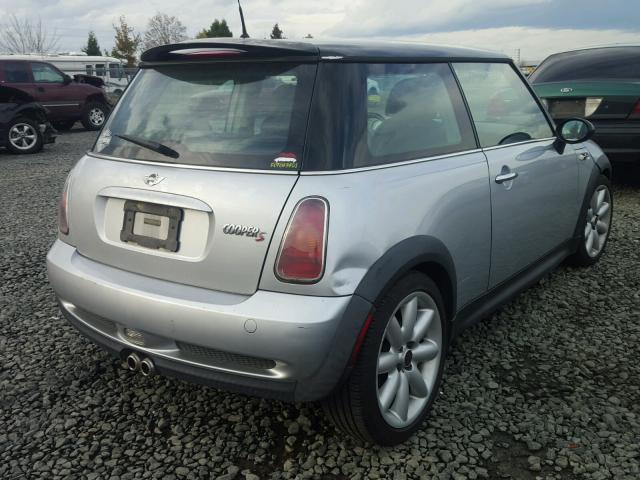 WMWRE33413TD72801 - 2003 MINI COOPER S SILVER photo 4