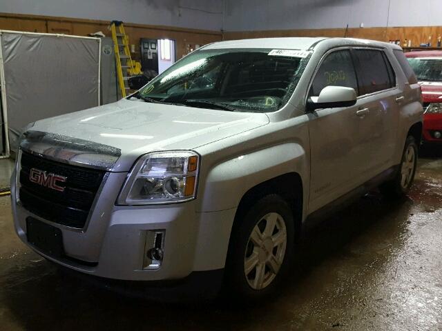 2GKFLVEK7E6348275 - 2014 GMC TERRAIN SL SILVER photo 2