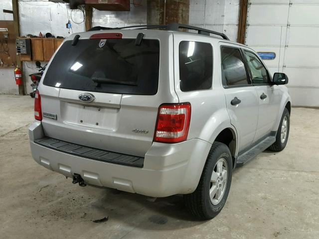 1FMCU93GX9KB79269 - 2009 FORD ESCAPE XLT SILVER photo 4