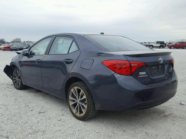 5YFBURHE3HP658401 - 2017 TOYOTA COROLLA L SILVER photo 3