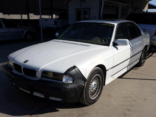 WBAGF8326VDL45443 - 1997 BMW 740 I AUTO WHITE photo 2