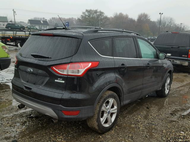 1FMCU9G98DUA18654 - 2013 FORD ESCAPE SE BLACK photo 4