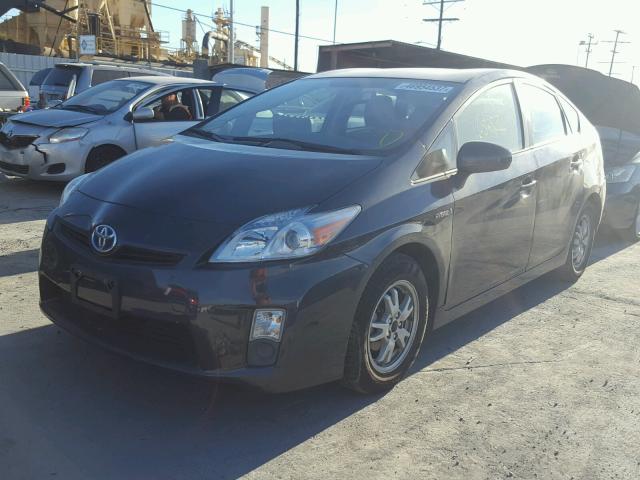 JTDKN3DU7B1382680 - 2011 TOYOTA PRIUS GRAY photo 2