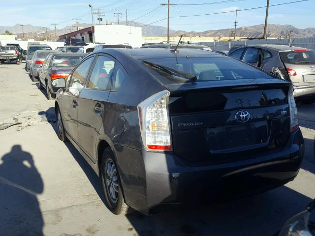 JTDKN3DU7B1382680 - 2011 TOYOTA PRIUS GRAY photo 3