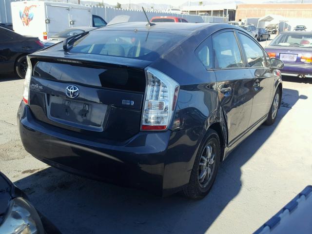 JTDKN3DU7B1382680 - 2011 TOYOTA PRIUS GRAY photo 4