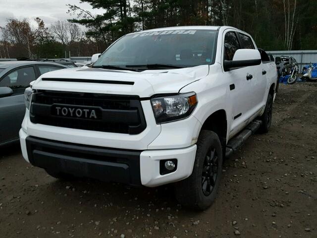 5TFDY5F18GX506894 - 2016 TOYOTA TUNDRA CRE WHITE photo 2