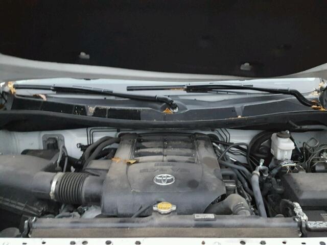 5TFDY5F18GX506894 - 2016 TOYOTA TUNDRA CRE WHITE photo 7