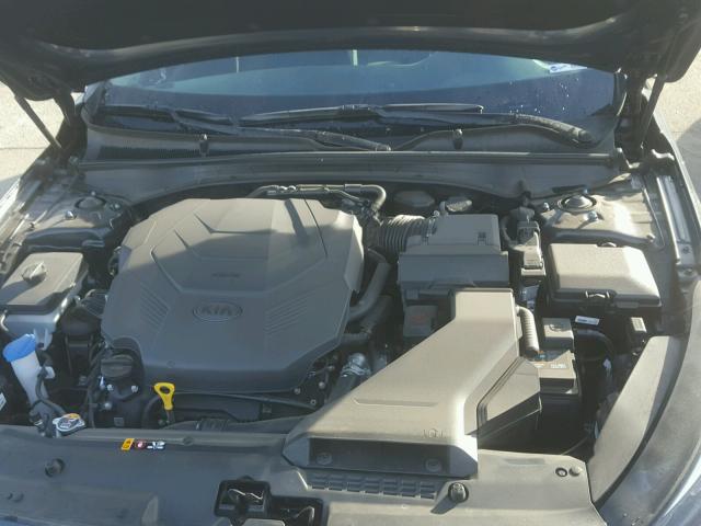 KNALC4J16H5063179 - 2017 KIA CADENZA PR GRAY photo 7