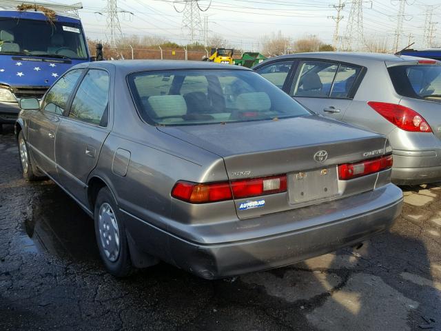 4T1BG22K9WU354921 - 1998 TOYOTA CAMRY CE GRAY photo 3